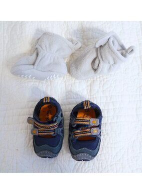 Baby Infant Shoes Soft Newborn Booties Hudson Baby Stride Rite Walkers 2 Pair